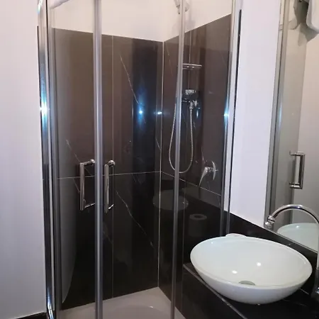 C'entro Guest house