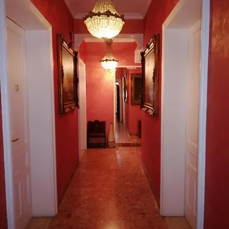 C'entro Πανσιόν 3*